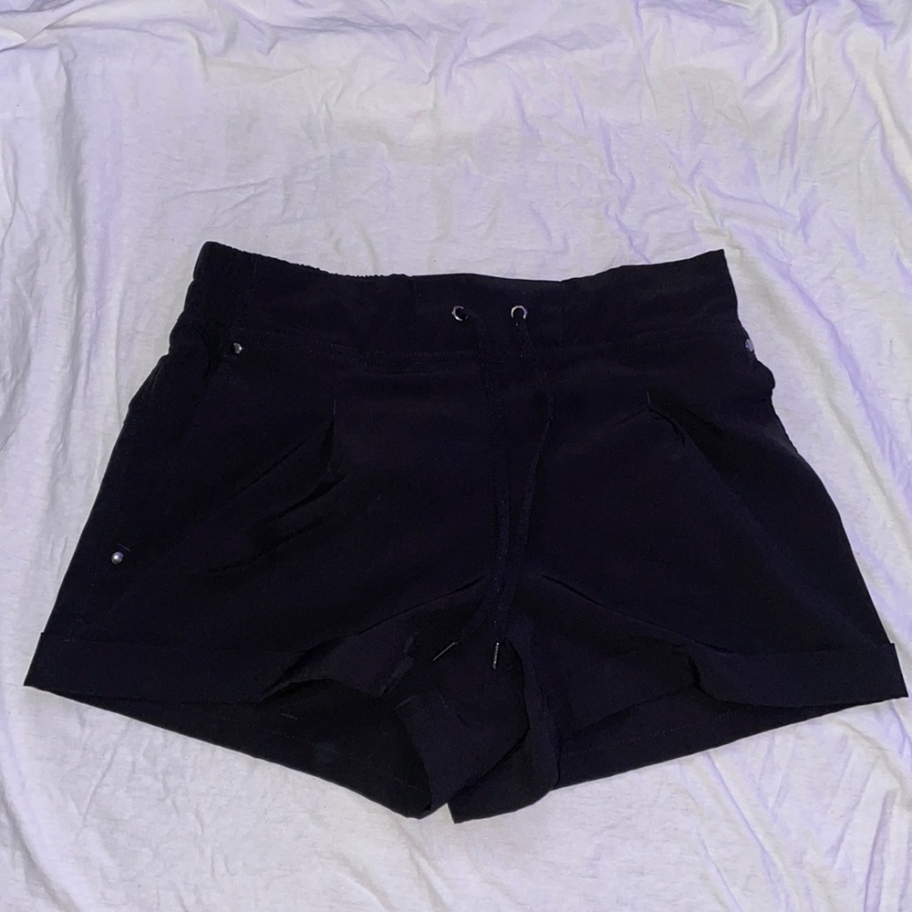 Mondetta black athletic shorts